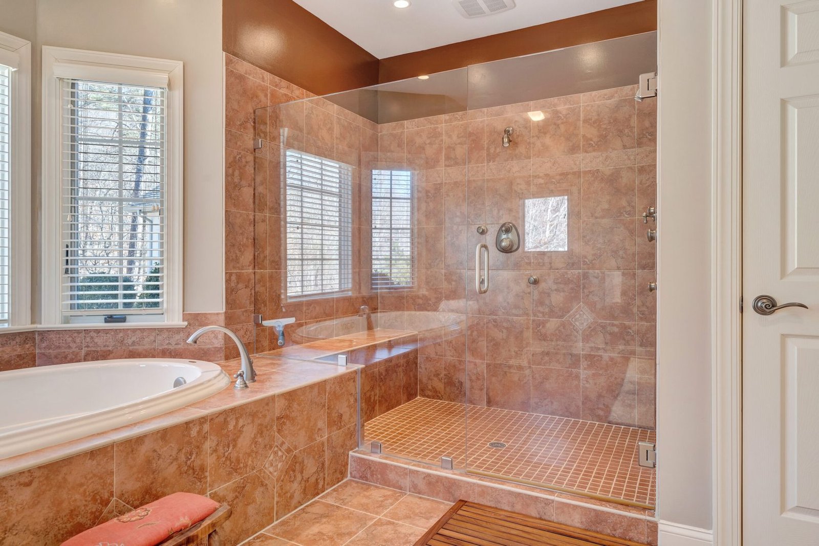 Master Bath with Dual Shower Heads and Jacuzzi Tub