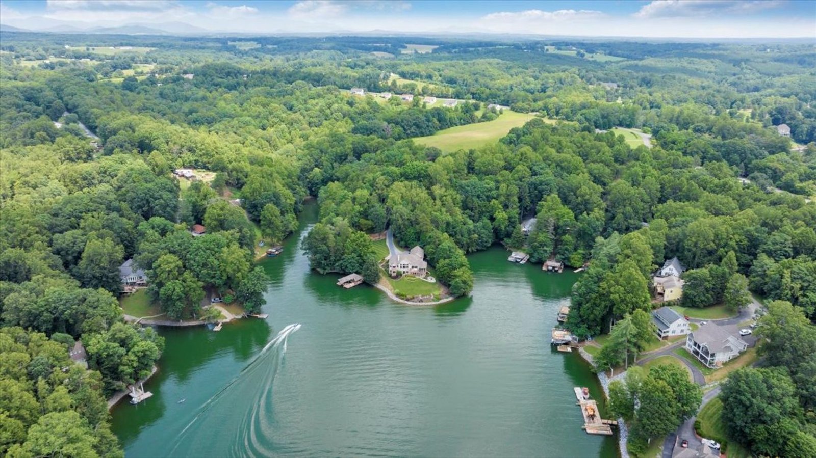 Large Deep Cove with lots of room for swimming/kayaking/boating and more!